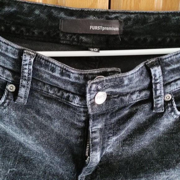 Cute black cords... - Picture 2 of 4